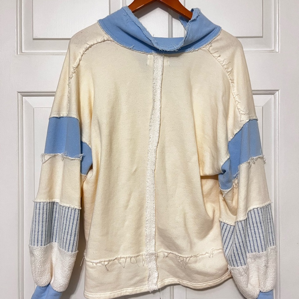 Oversized Distressed Patchwork Block Top Blue & C… - image 4
